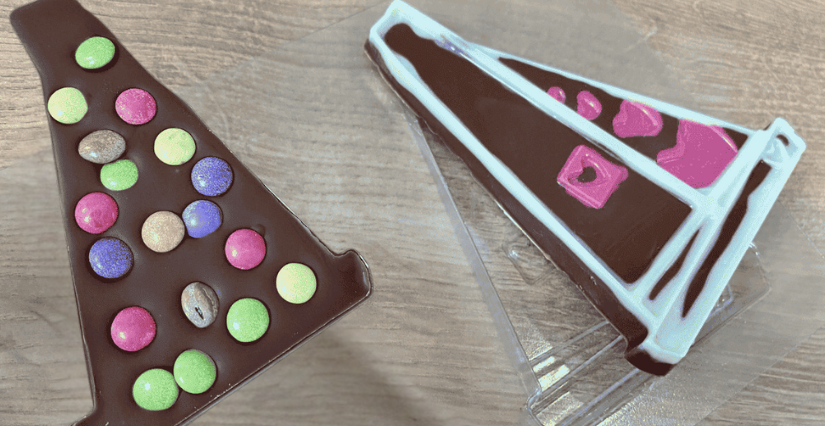Atelier bateau en chocolat à la chocolaterie Alex Olivier