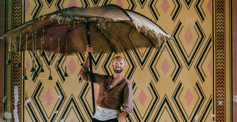 "In Petto", un spectacle de clown drôle et absurde à La Passerelle à Fleury-les-Aubrais
