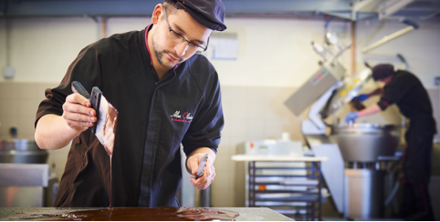 Visite guidée de la Chocolaterie Alex Olivier à Neuville-aux-Bois (nord Orléans)