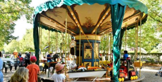 Le P'tit Manège : Carrousel au Parc Pasteur à Orléans